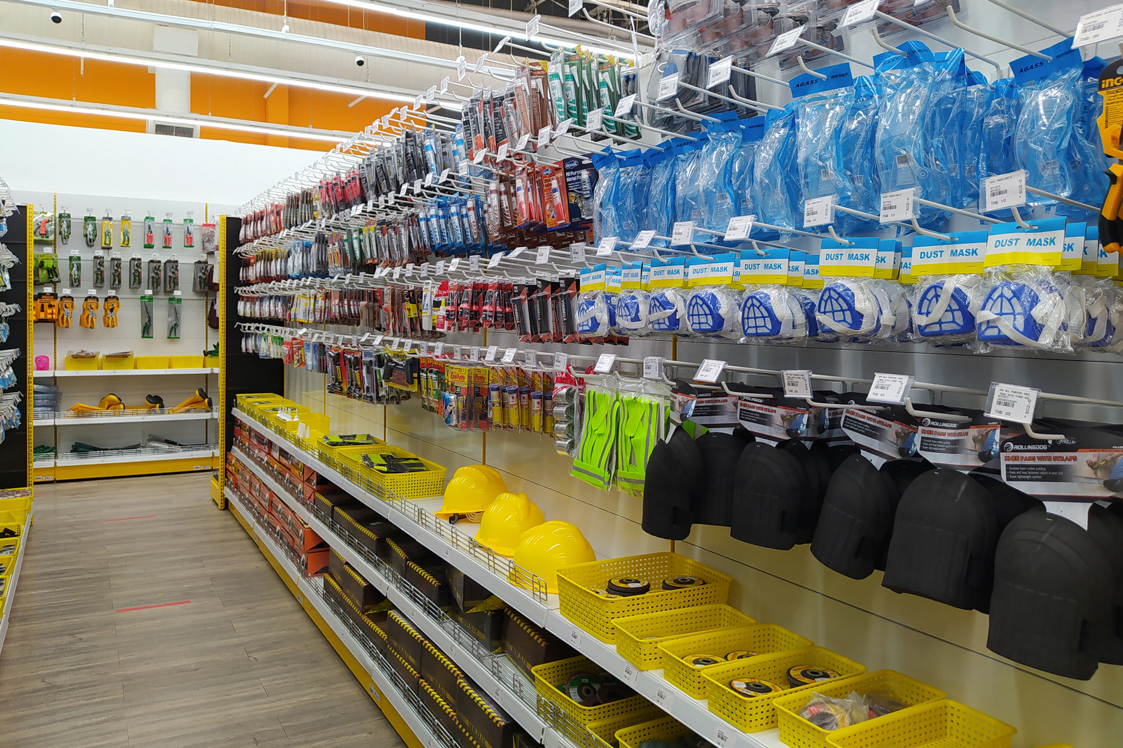 Merchandising, Stocking & ESL – Services
